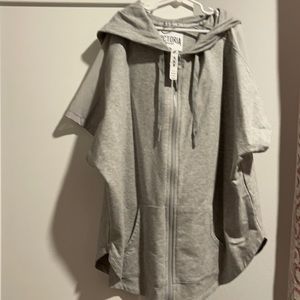 Victoria Sport lightweight short sleeve jacket